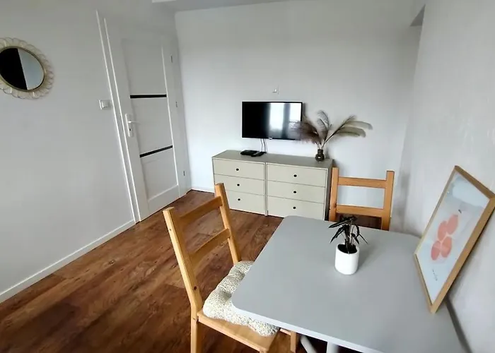 Lägenhet Plaza Zachodnia - 400 M Do Morza